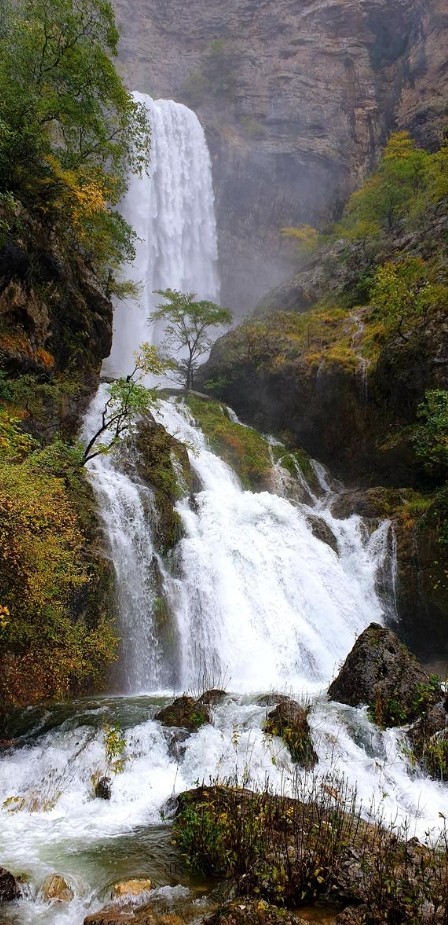 Chorros o nacimiento del Río Mundo